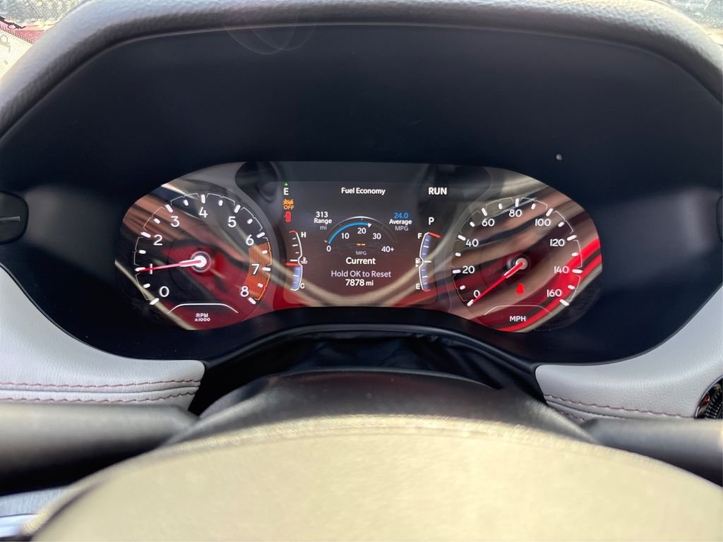 Used 2025 Silver Jeep Limited image 20