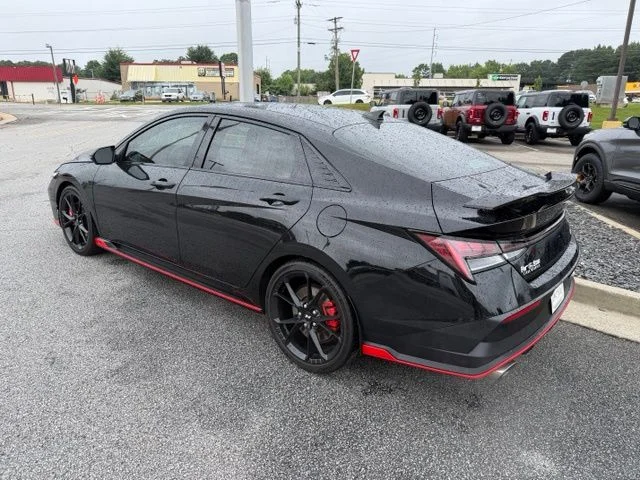 Used 2025 Black Hyundai Base image 6