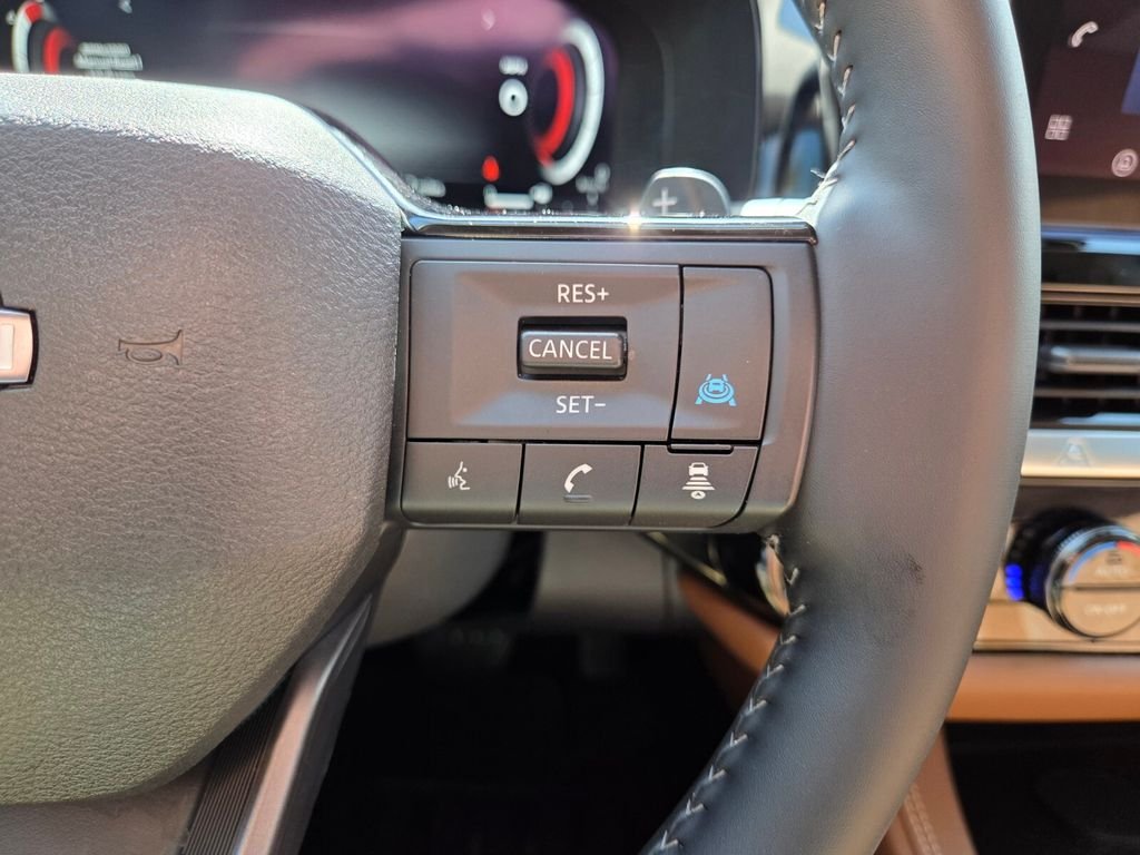 Used 2026 Gray Nissan Platinum image 33