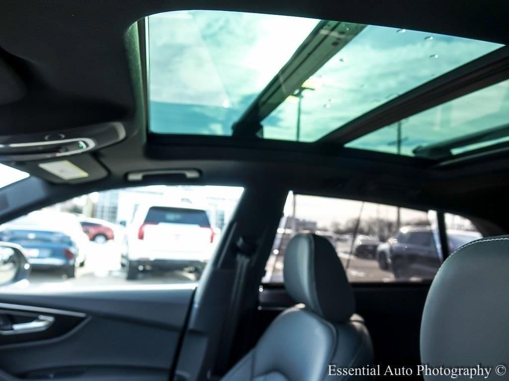 2024 AUDI Q8 - Image 10