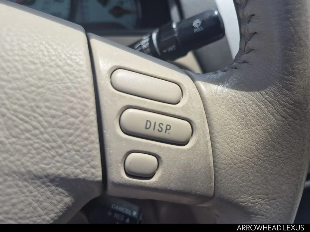 Used 2006 White Toyota SLE image 21
