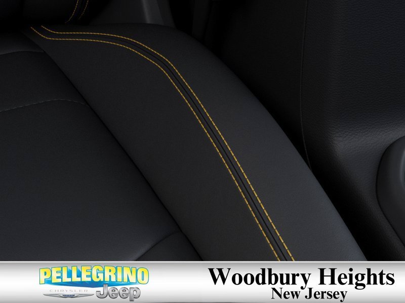 New 2027 Bright White Clear-Coat Paint Jeep Sahara image 20