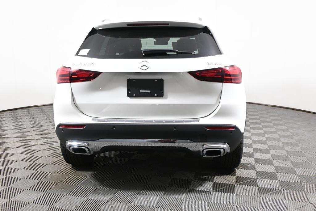 New 2026 Polar White Mercedes-Benz GLA 250 image 50