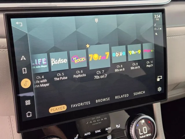 Certified Used 2025 Gray Jaguar P400 R-Dynamic S image 24
