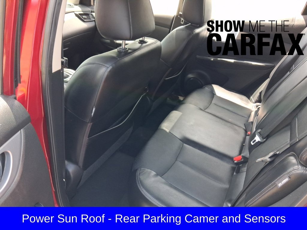 Used 2020 Red Nissan SL image 16