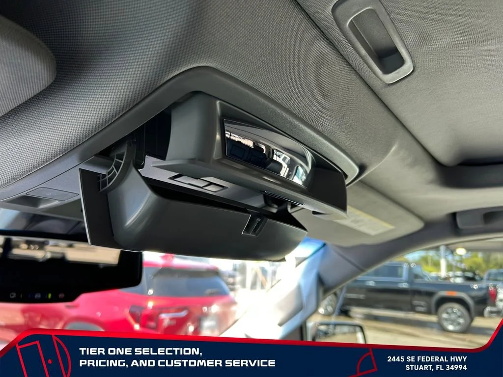 Used 2020 SILVER ICE METALLIC Chevrolet LT image 31