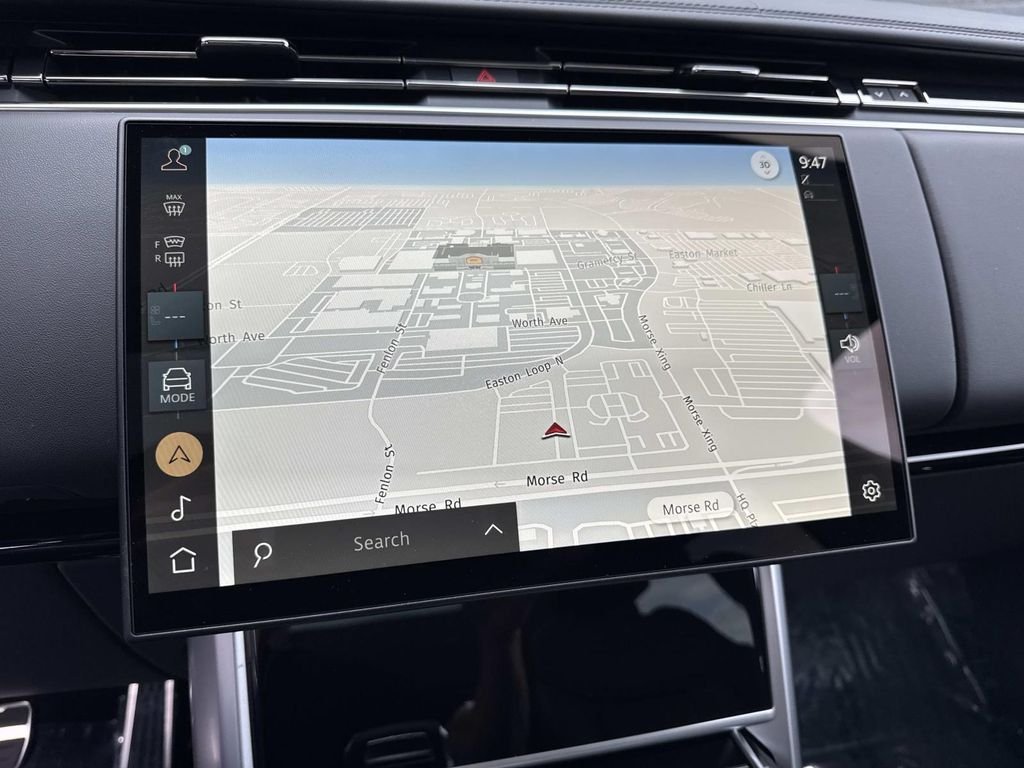 New 2026 Fuji White Land Rover SE image 24