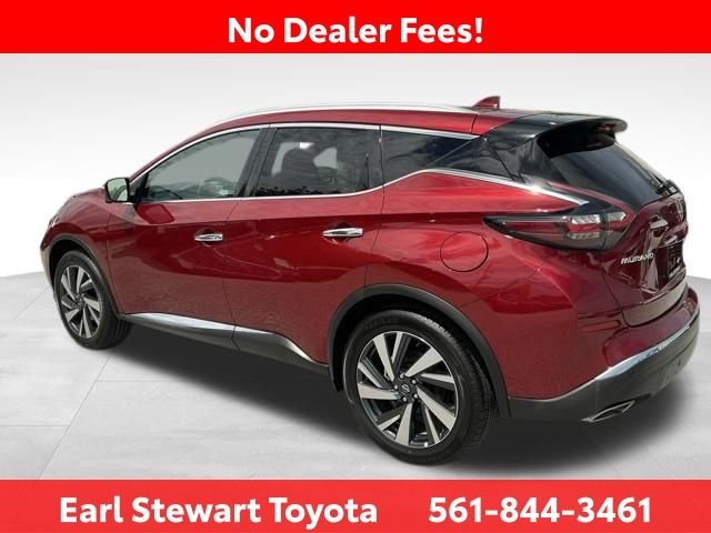 Used 2023 Red Nissan SL image 6