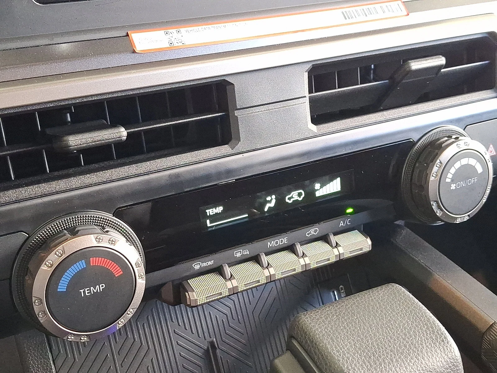 Used 2025 Cutting Edge - 1L0 Toyota SR5 image 14