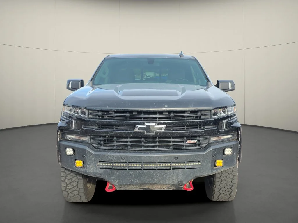Used 2020 Black Chevrolet LT Trail Boss image 2