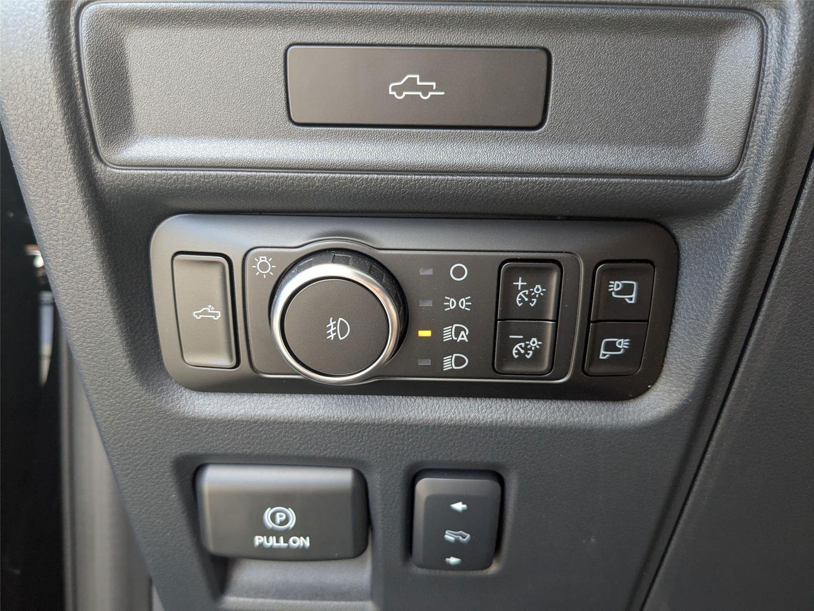 New 2026 Agate Black Metallic Ford Tremor® image 15