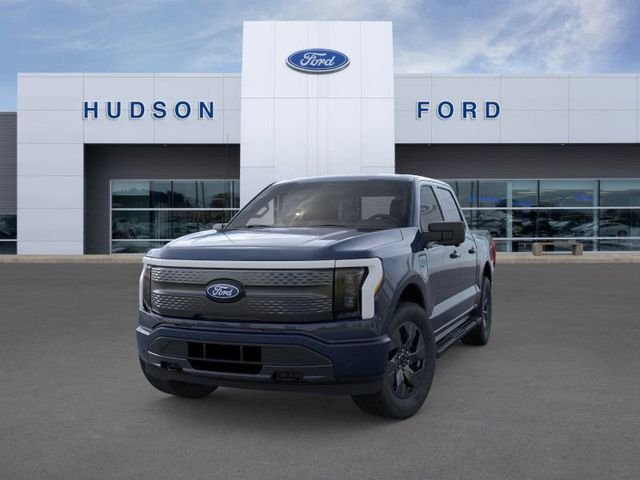 2025 Ford F-150 Lightning Flash - Photo 2