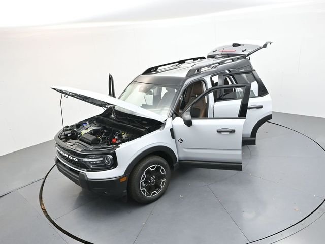 New 2026 Space White Metallic Ford Outer Banks® image 41