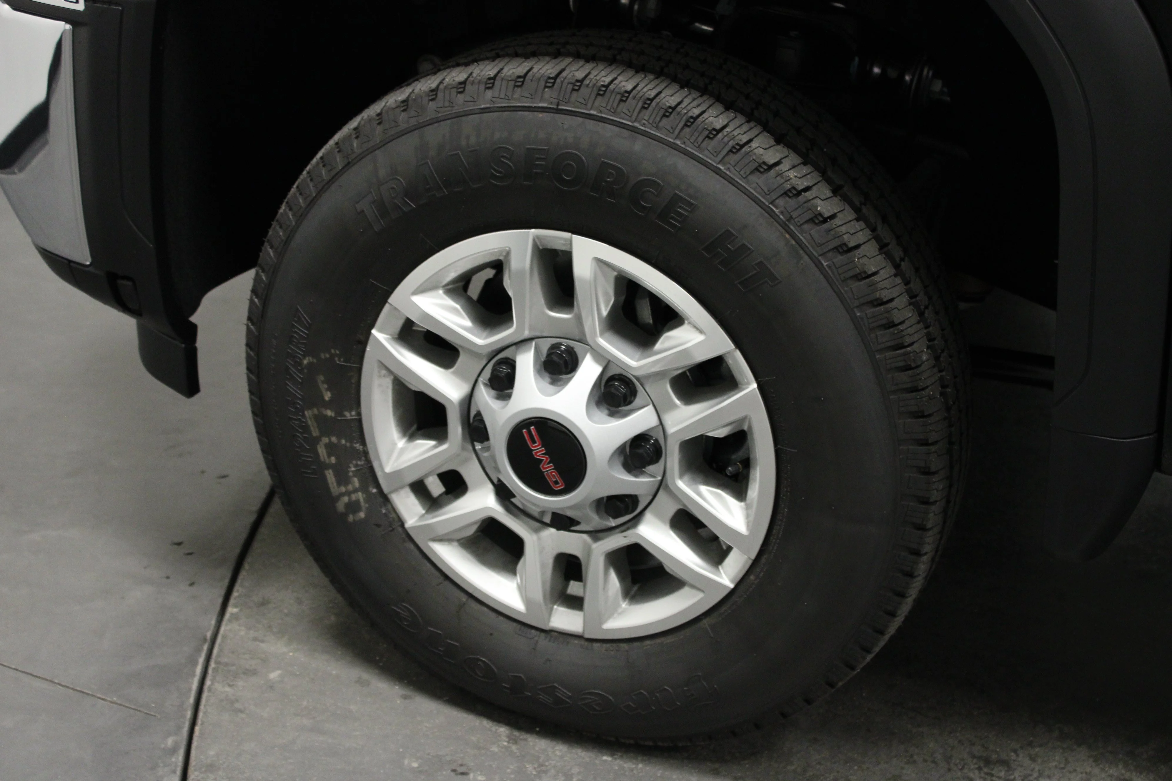 New 2026 Onyx Black GMC Pro image 9