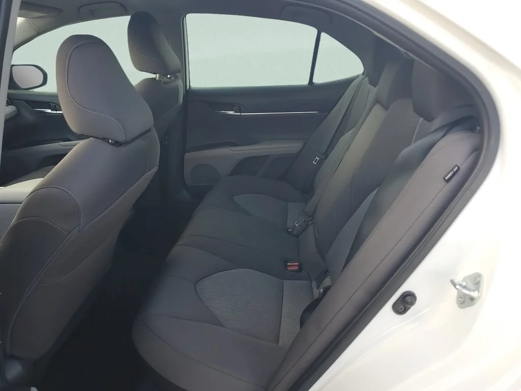 Used 2022 White Toyota LE Hybrid image 10
