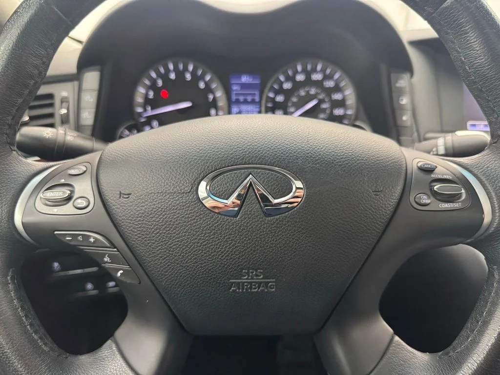Used 2017 Hermosa Blue INFINITI 3.7X image 21