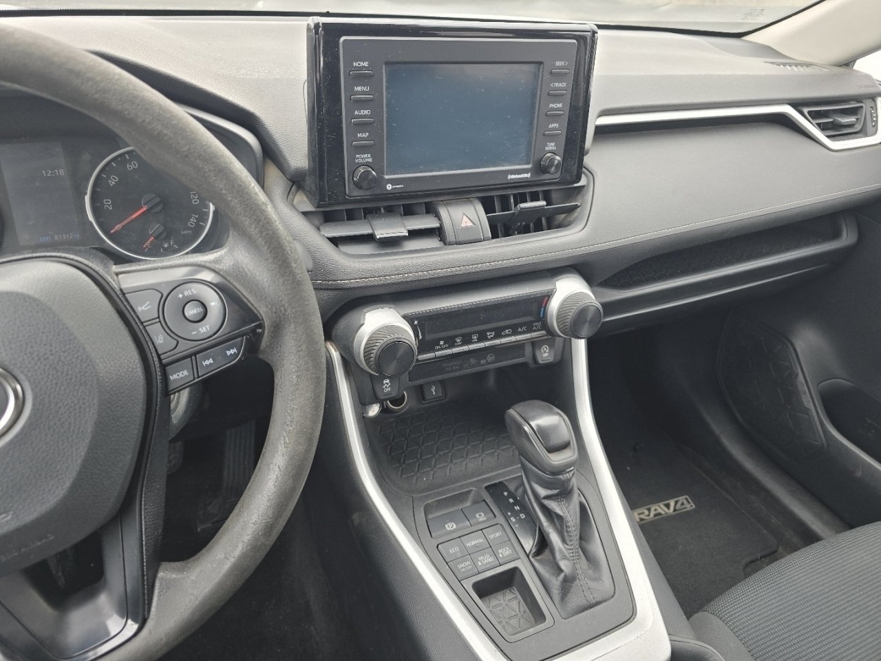 Used 2021 White Toyota LE image 11