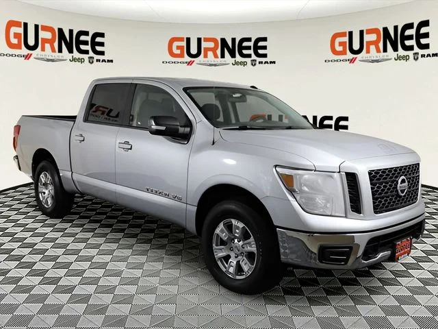 Used 2019 Silver Nissan SV image 16