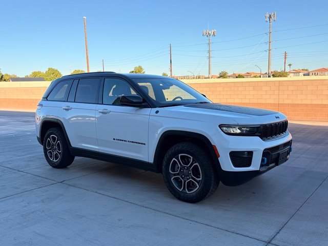 Used 2023 White Jeep Trailhawk 4xe image 5