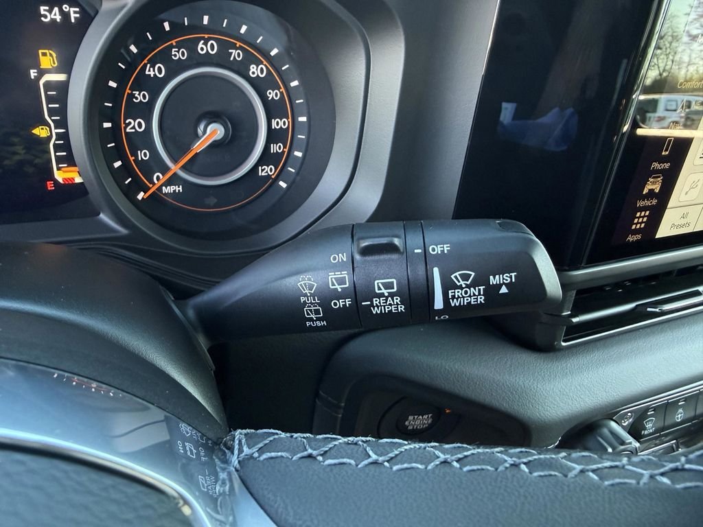 2025 Jeep Wrangler 4-Door Sahara - Photo 18