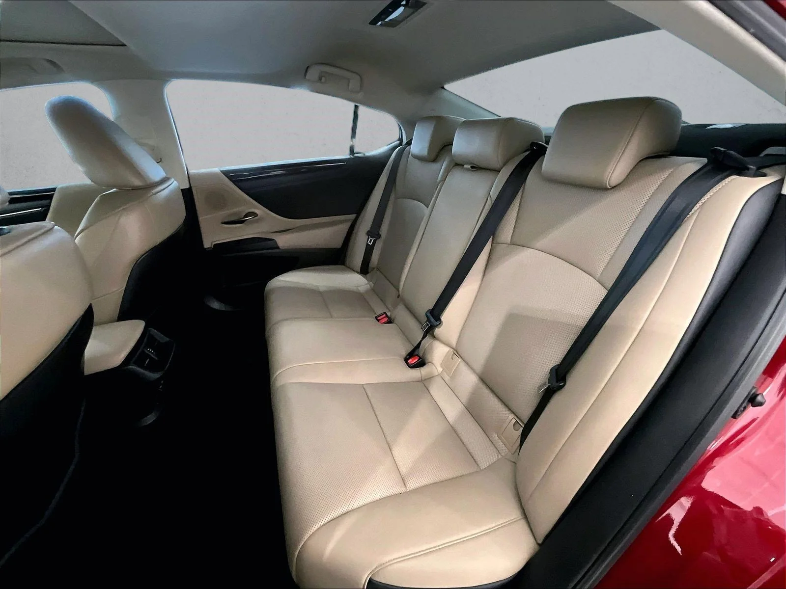 Used 2020 Matador Red Mica Lexus ES 350 image 28