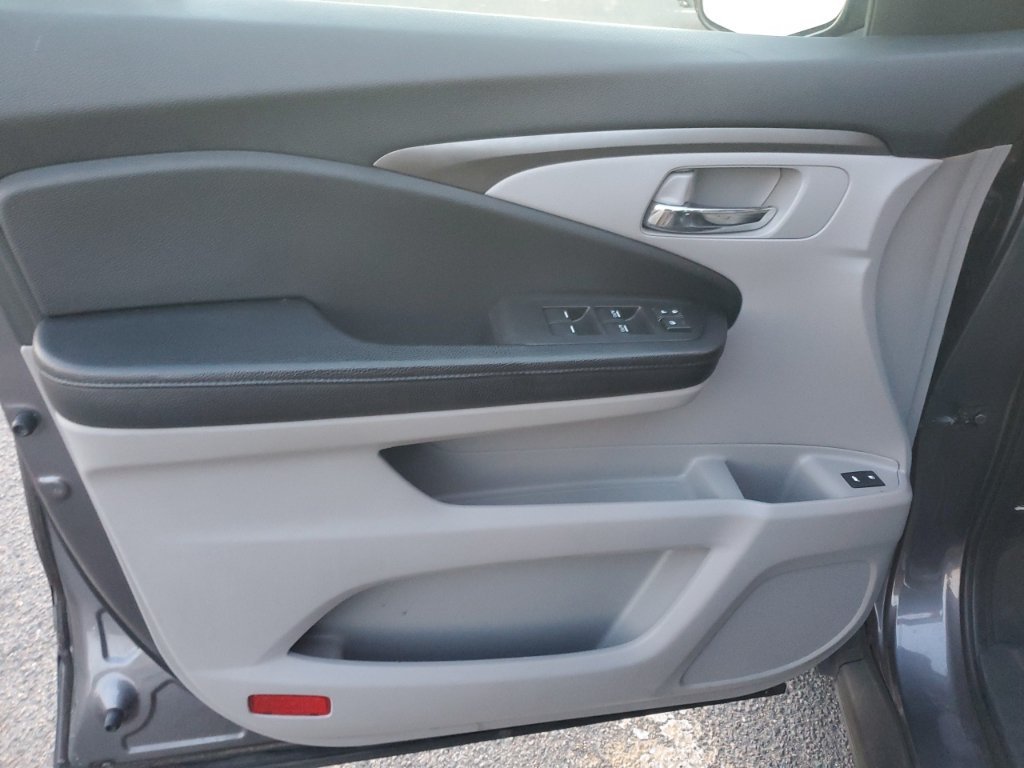 Used 2018 Gray Honda EX-L image 14