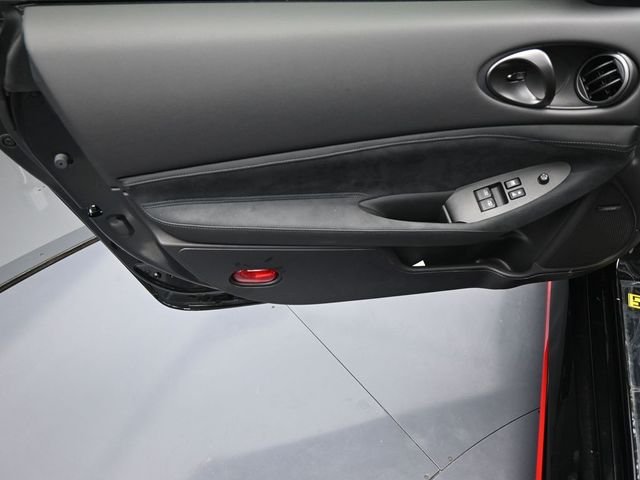 2025 Nissan Z NISMO - Photo 9