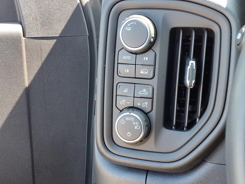 2026 Chevrolet Silverado 1500 Work Truck - Photo 13