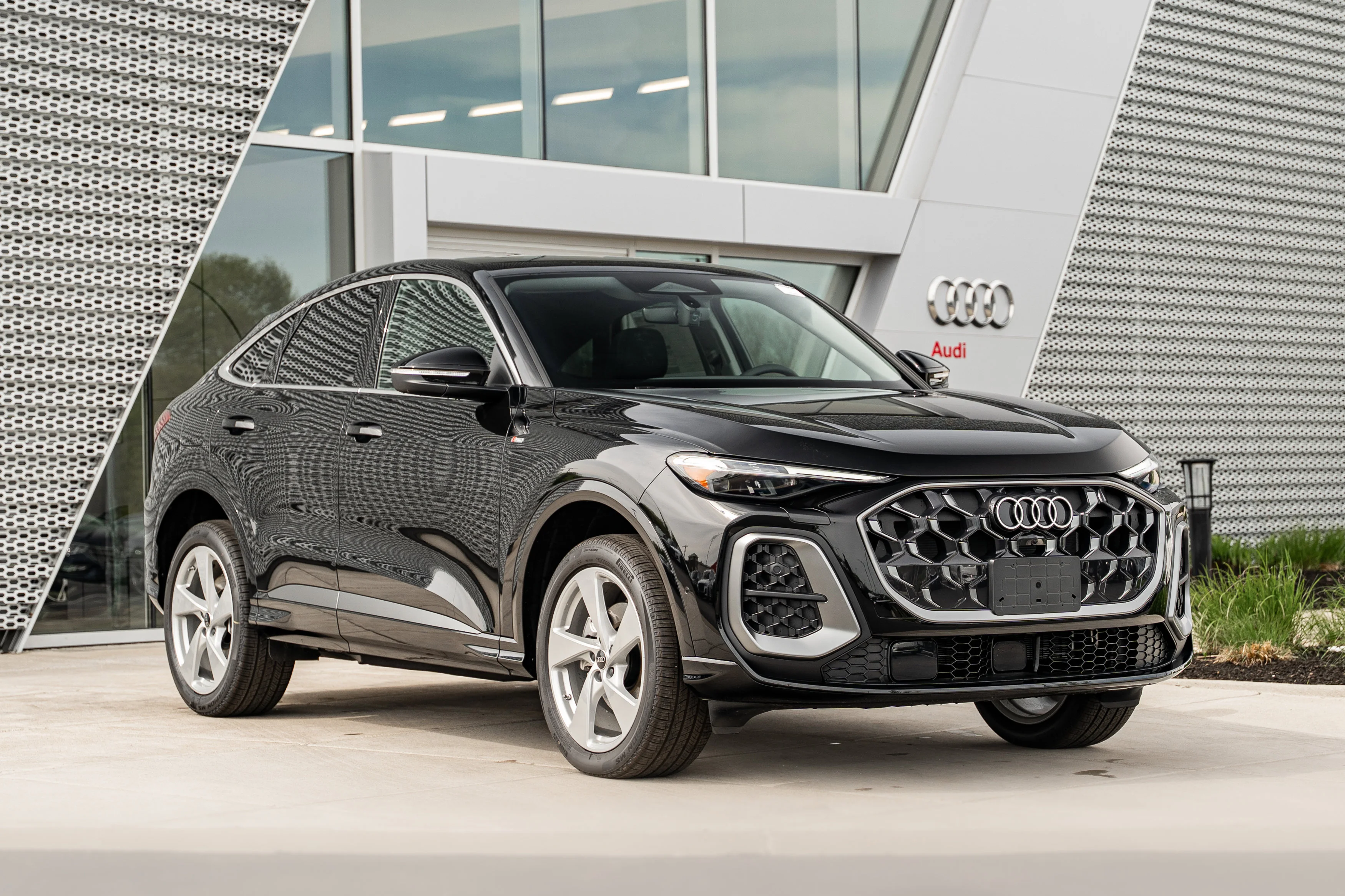 2026 Audi Q5 Sportback Premium Plus quattro's photo
