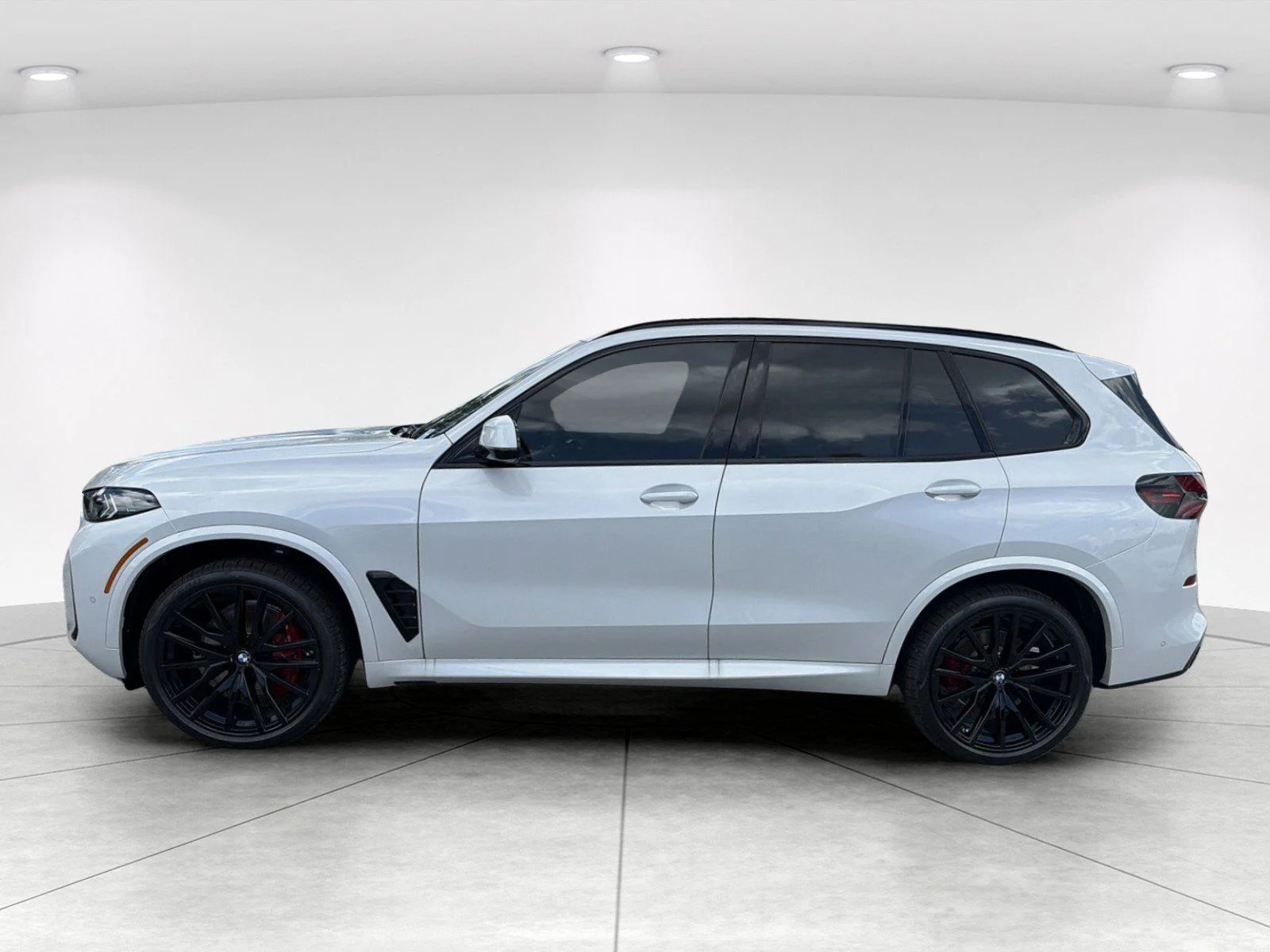 New 2026 Mineral White Metallic BMW xDrive40i image 7