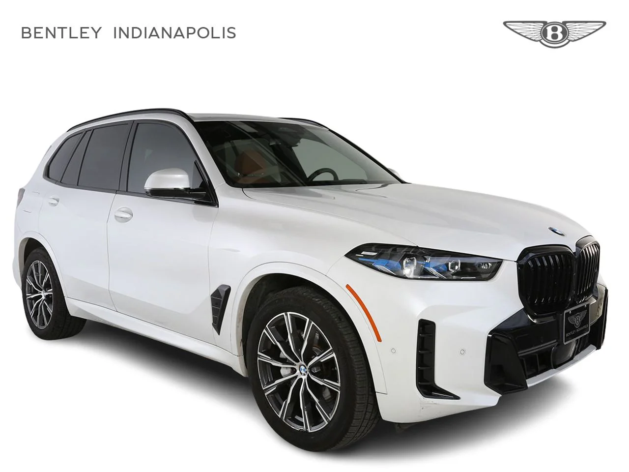 Used 2024 White BMW xDrive40i image 1
