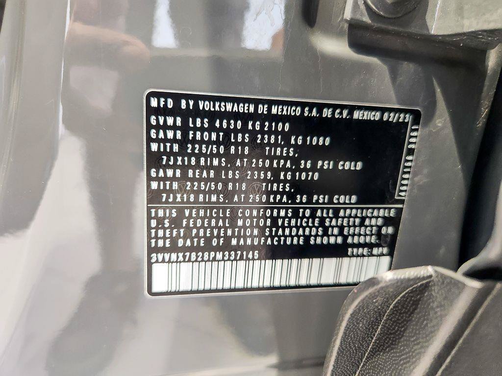 Used 2023 Gray Volkswagen 1.5T SE image 24