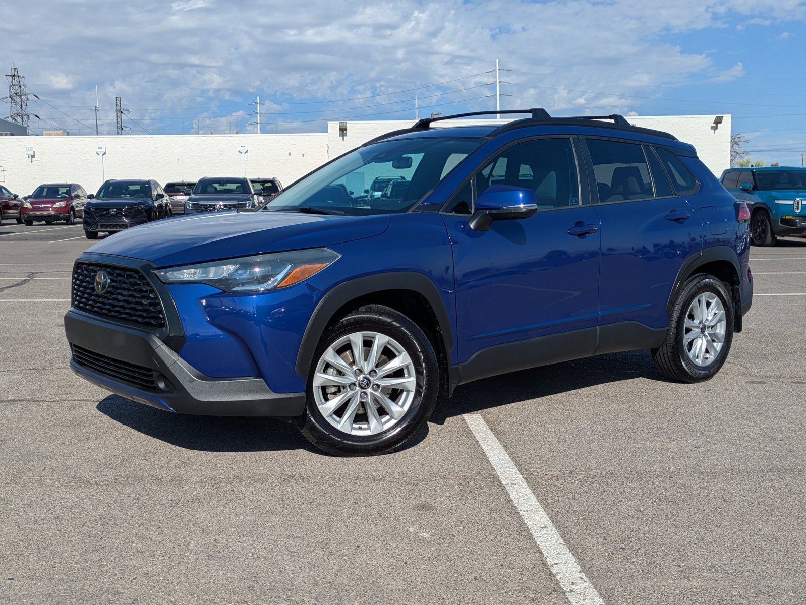 Used 2022 Blue Crush Metallic Toyota LE image 1