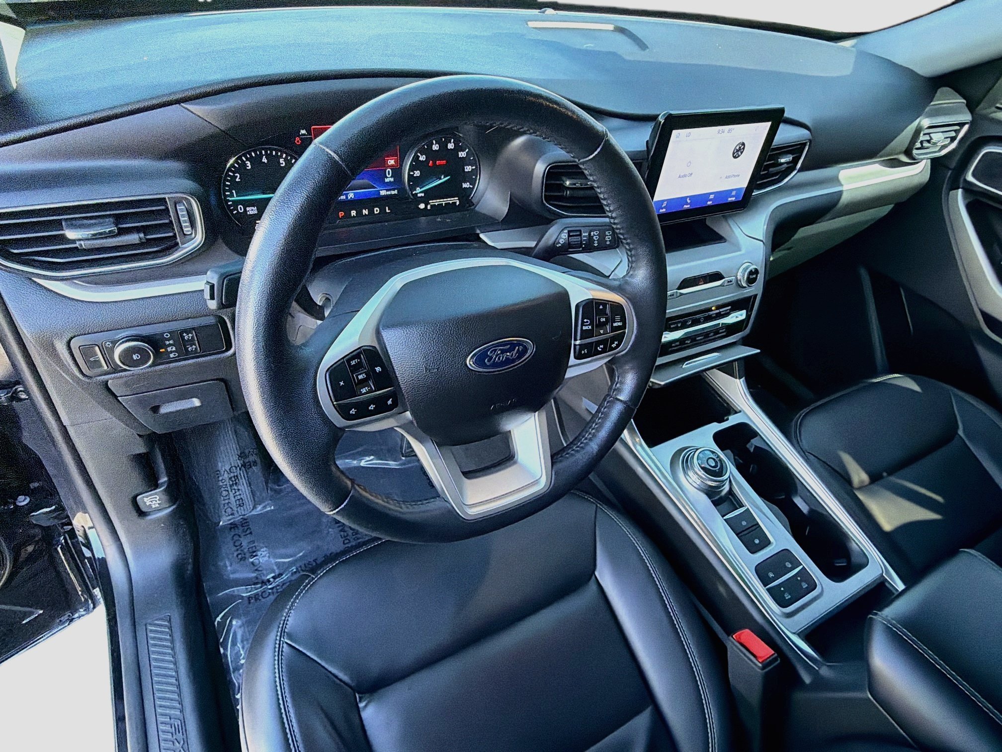 Used 2023 Black Metallic Ford XLT image 26