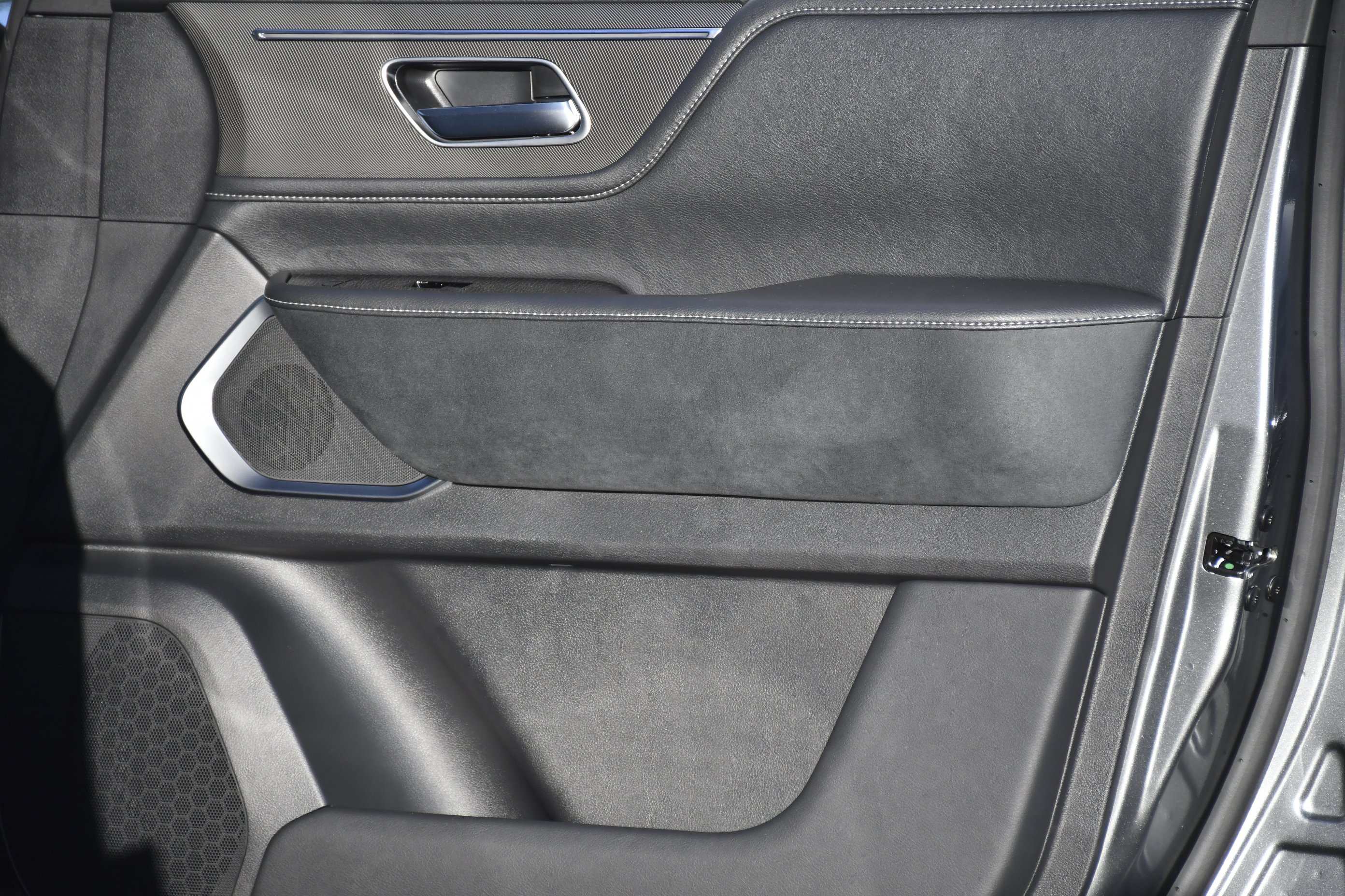 New 2027 DYNAMIC METAL INFINITI Luxe 2WD image 29