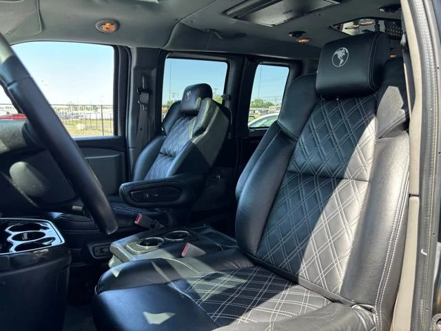 Used 2021 Onyx Black GMC Explorer Limited SE image 17