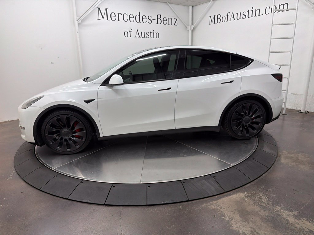 Used 2022 White Tesla Performance image 4