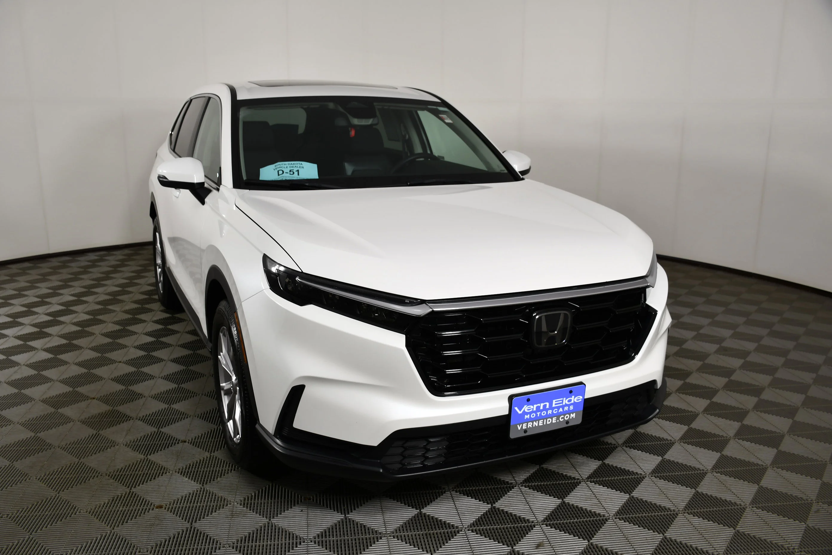 Certified Used 2024 Platinum White Pearl Honda EX image 3