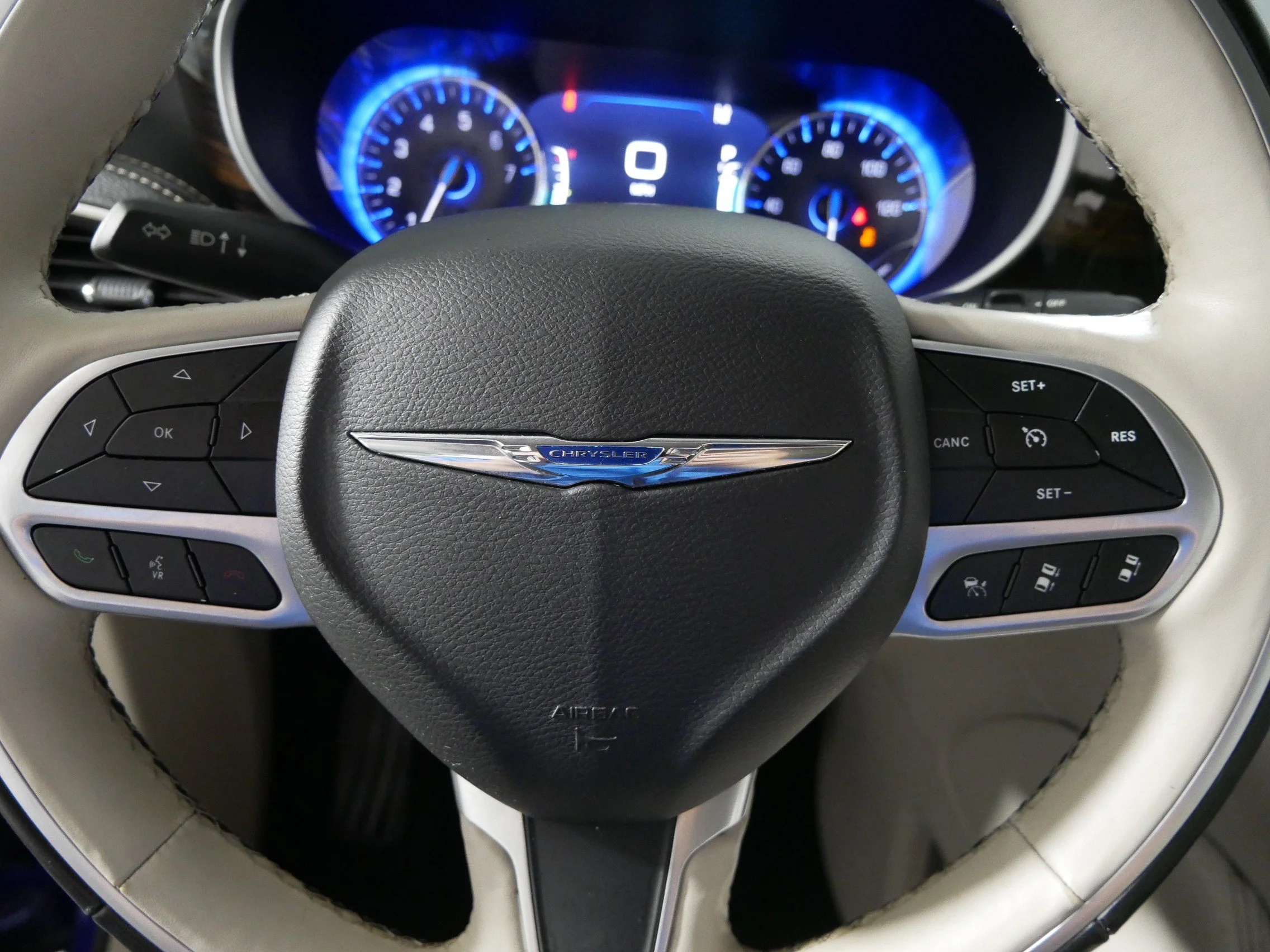 Used 2021 Fathom Blue Pearlcoat Chrysler Limited image 25