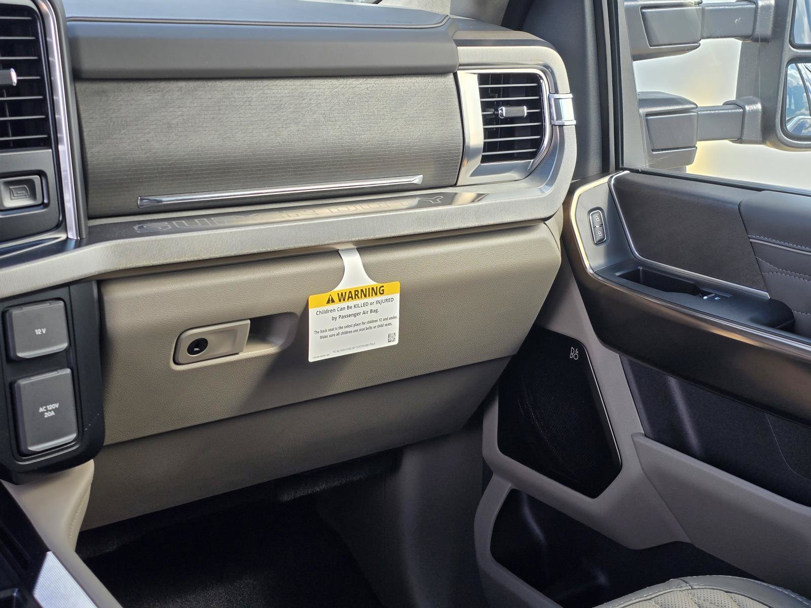 New 2026 Agate Black Metallic FORD F-350® Platinum® image 21