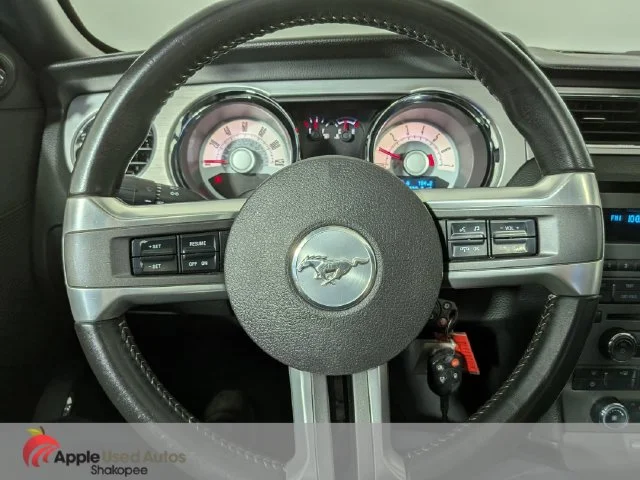 Used 2010 Gold Ford V6 image 17