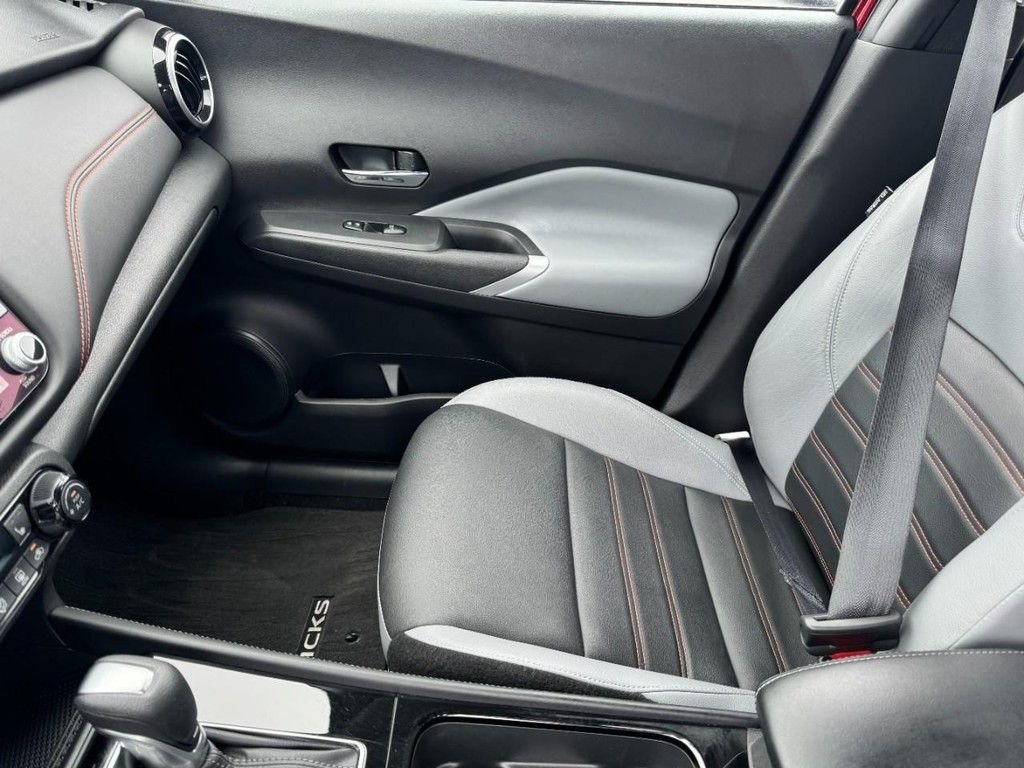 Used 2023 Red Nissan SR image 13