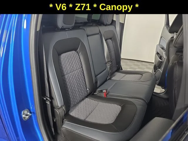 Used 2022 BRIGHT BLUE METALLIC Chevrolet 4WD Z71 image 29