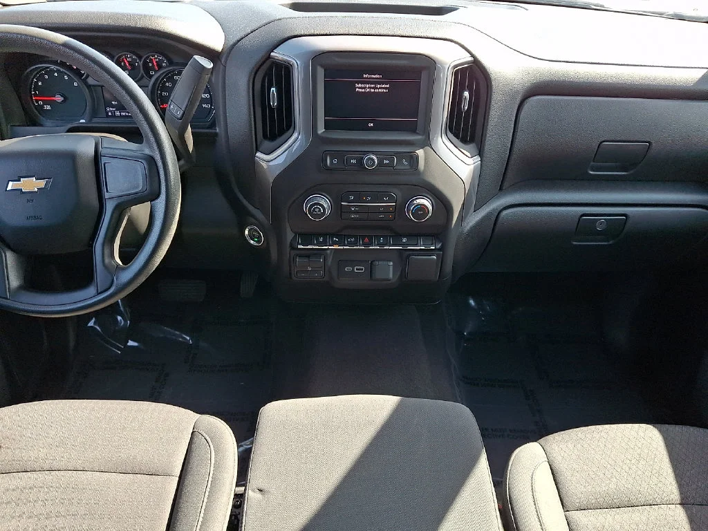 Used 2024 White Chevrolet Custom image 16