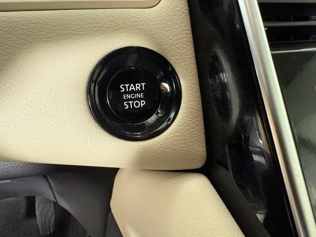 Used 2025 Red Nissan Platinum Reserve image 28