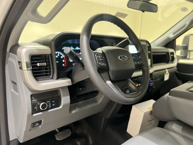 2026 Ford F-250 Super Duty XL - Photo 9