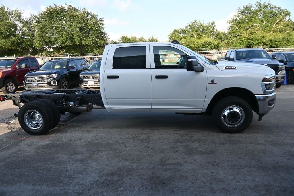 New 2026 Bright White Clear-Coat Exterior Paint RAM Tradesman image 20