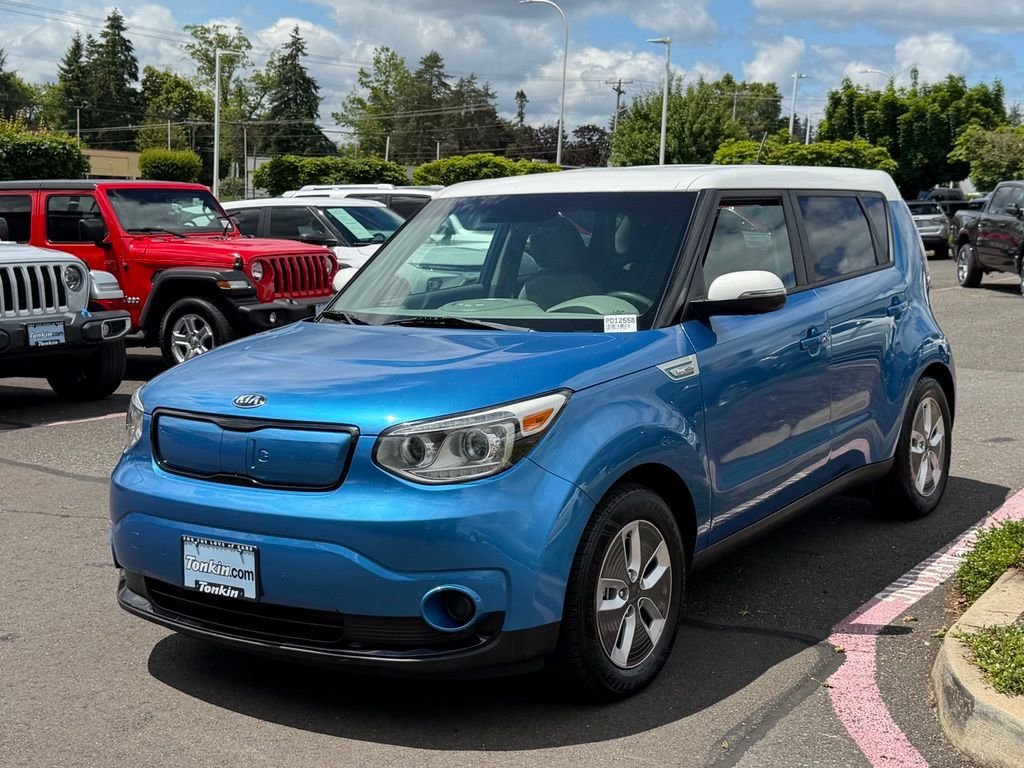 Used 2017 Caribbean Blue w/Clear White Roof Kia Base image 4