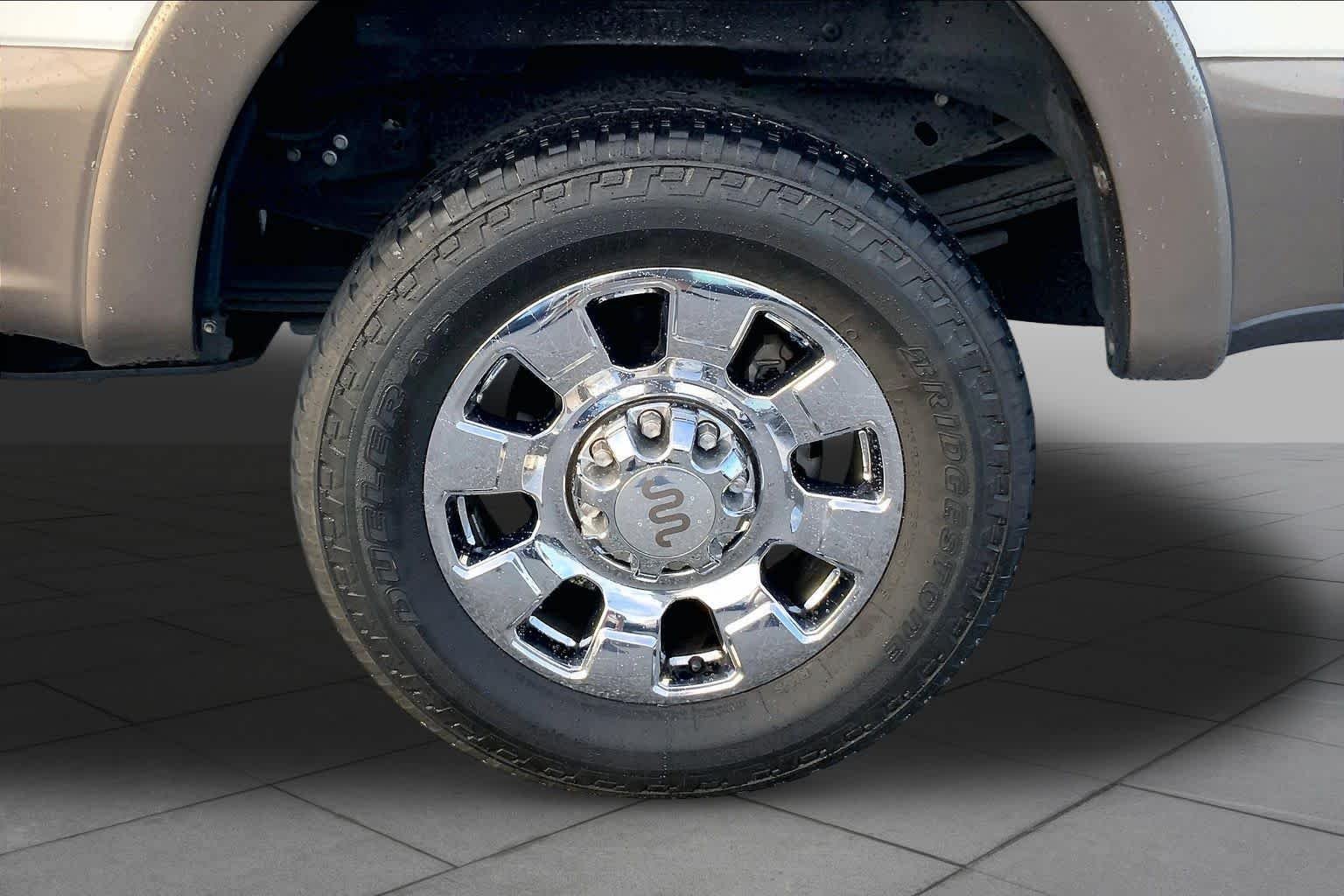 Used 2023 Star White Metallic Tri-Coat Ford King Ranch image 10