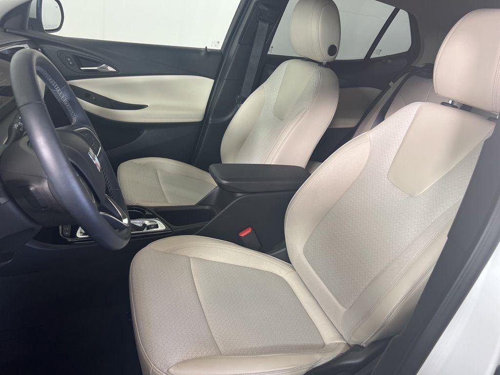 Used 2024 Summit White Buick Preferred image 4